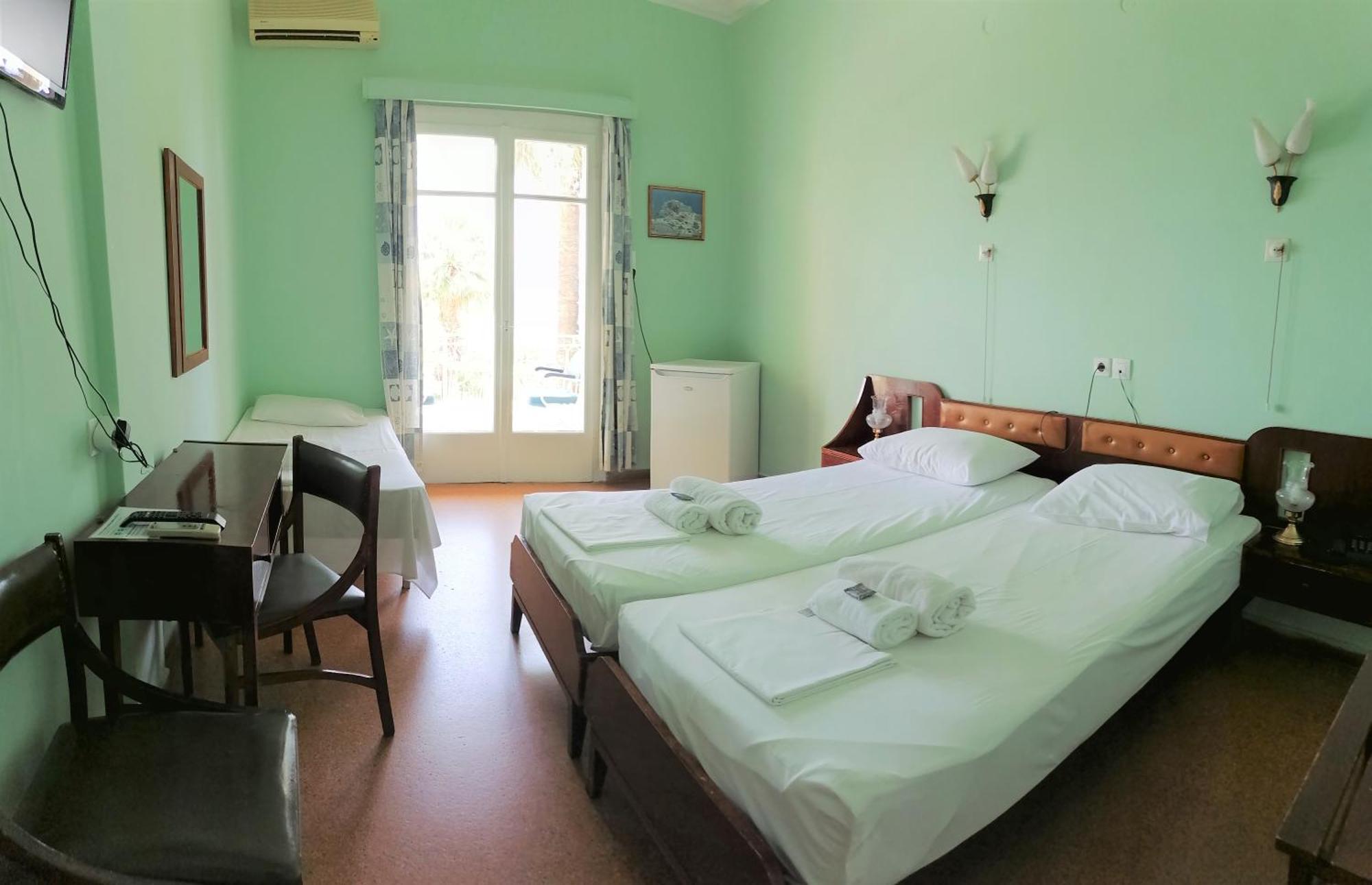 Nireus Hotel Nea Makri Phòng bức ảnh